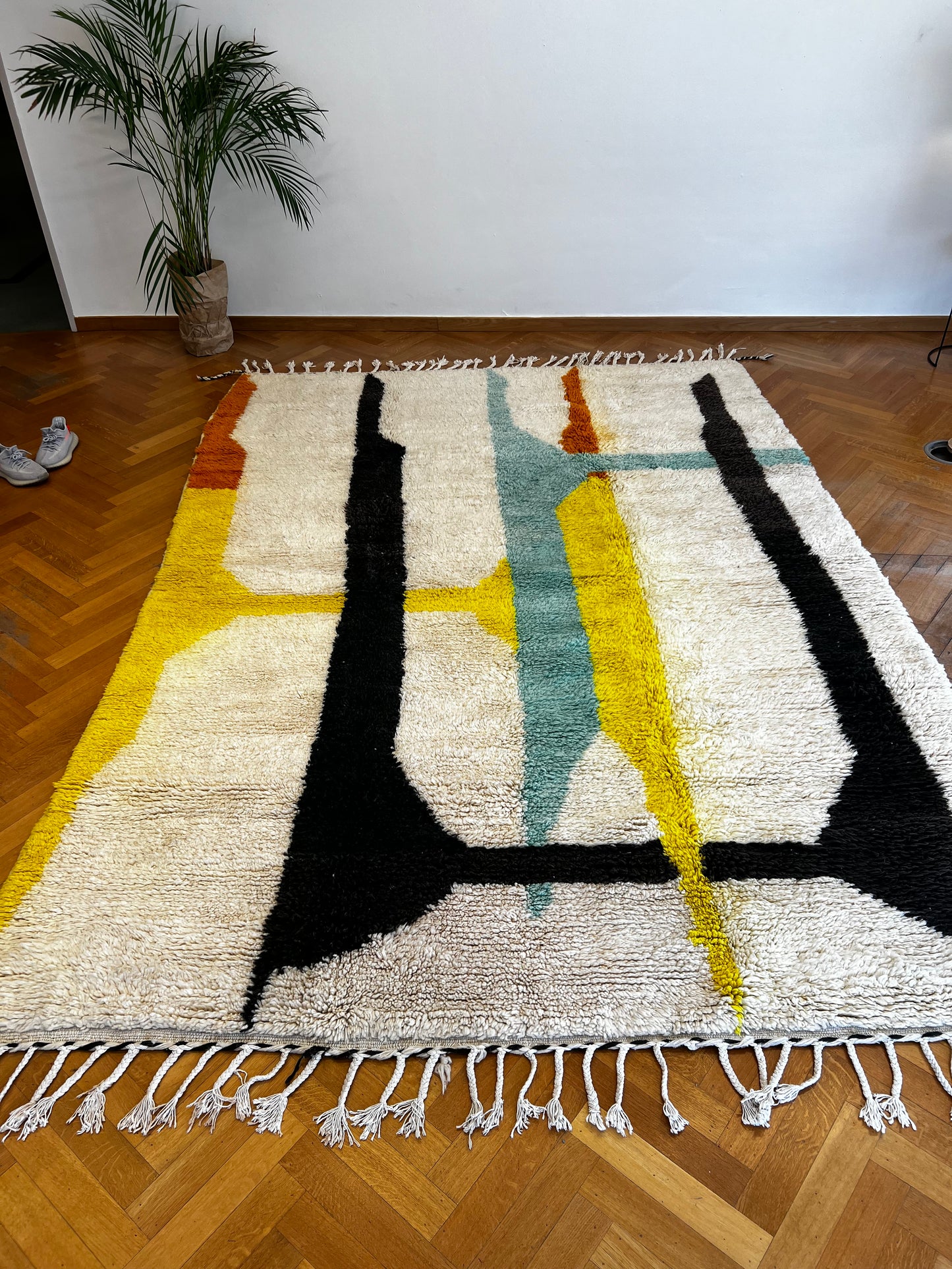 AZRAK: Tapis Beni Ouarain 100% laine à la main 300cm x 200cm