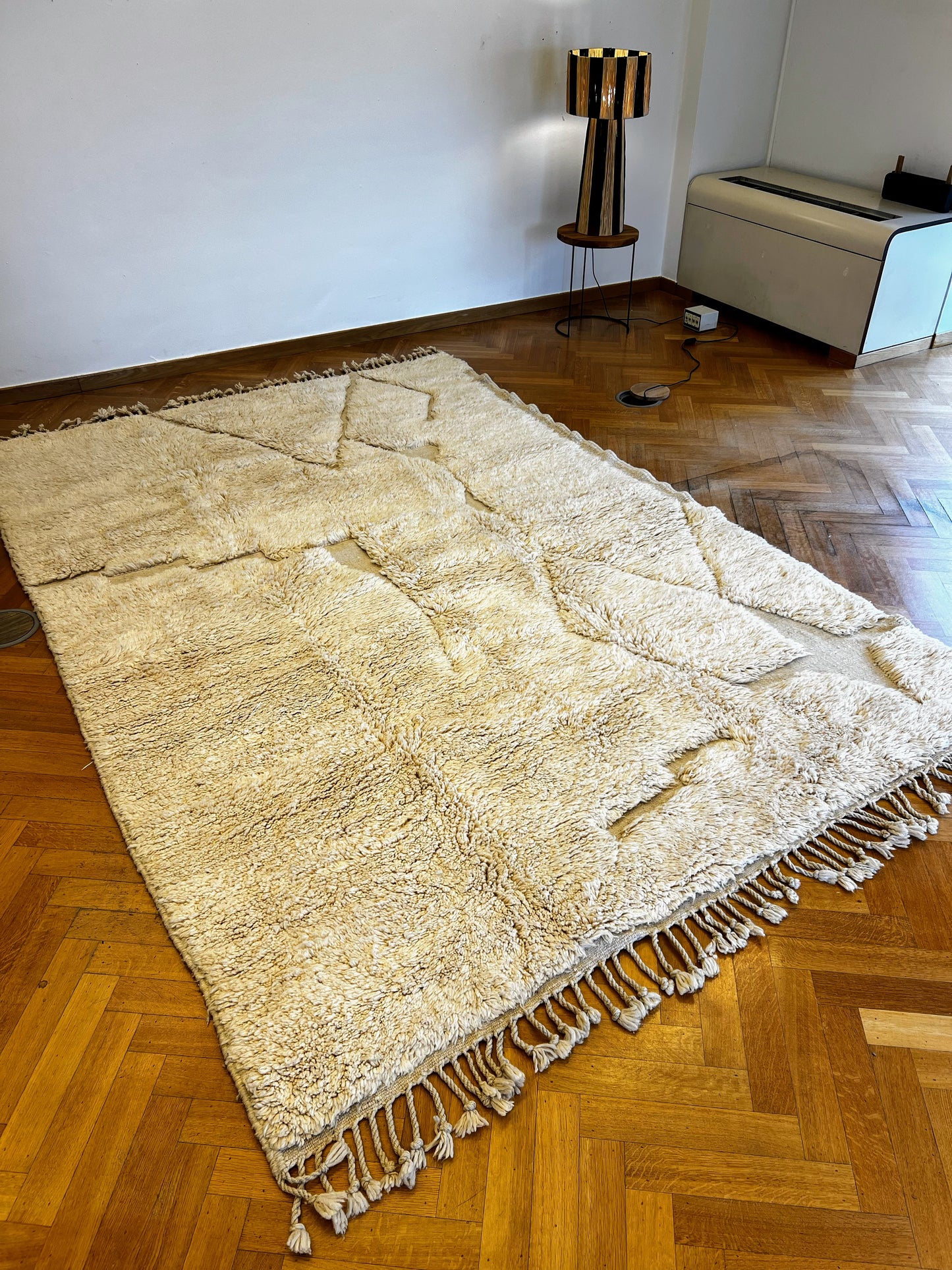 ZINA: Tapis Beni Ouarain 100% laine à la main 300cm x 200cm