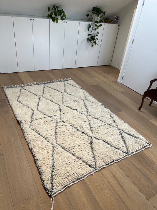 BERBER: Beni Ouarain vloerkleed 100% wol 250cm x 150 cm